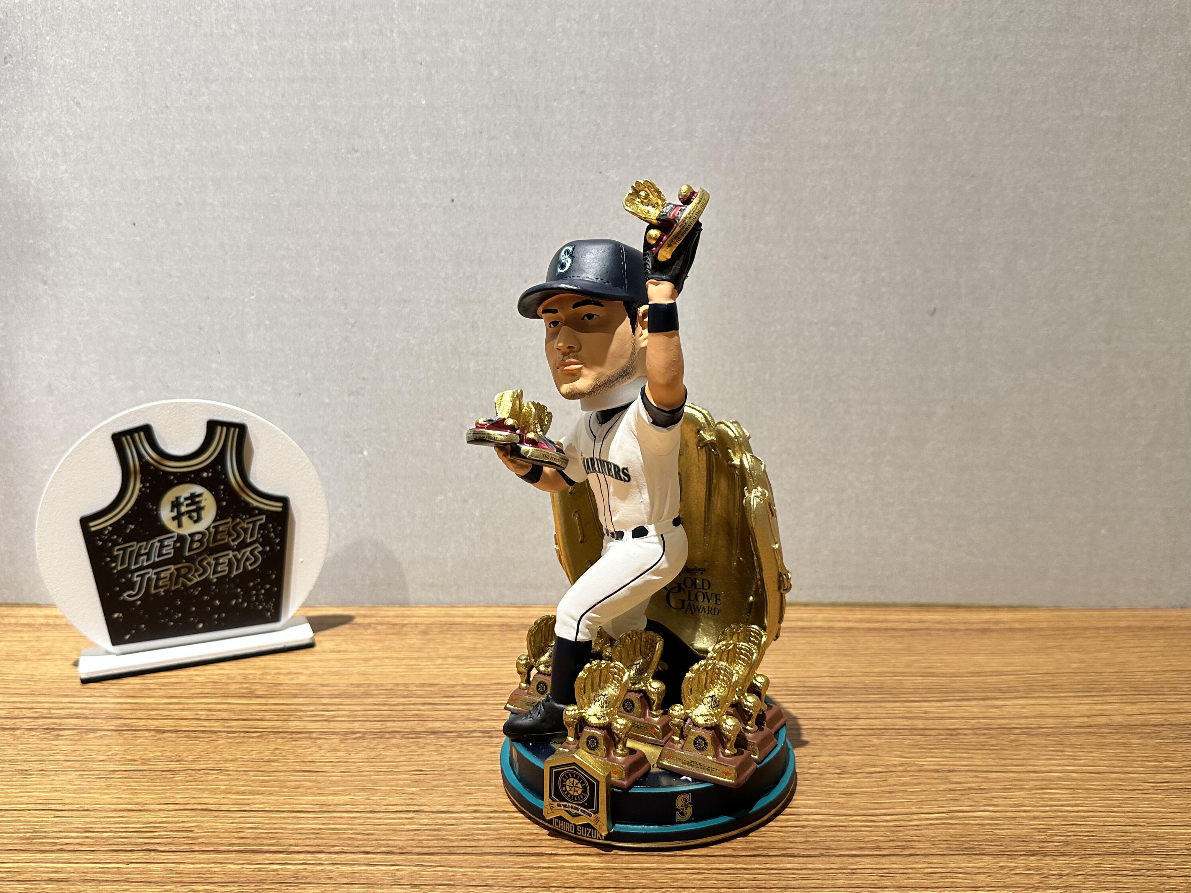 MLB公仔 Ichiro Suzuki Seattle Mariners 西雅圖水手 鈴木一朗 10次金手套 公仔 Foco Bobblehead 搖頭娃娃 全新含盒裝