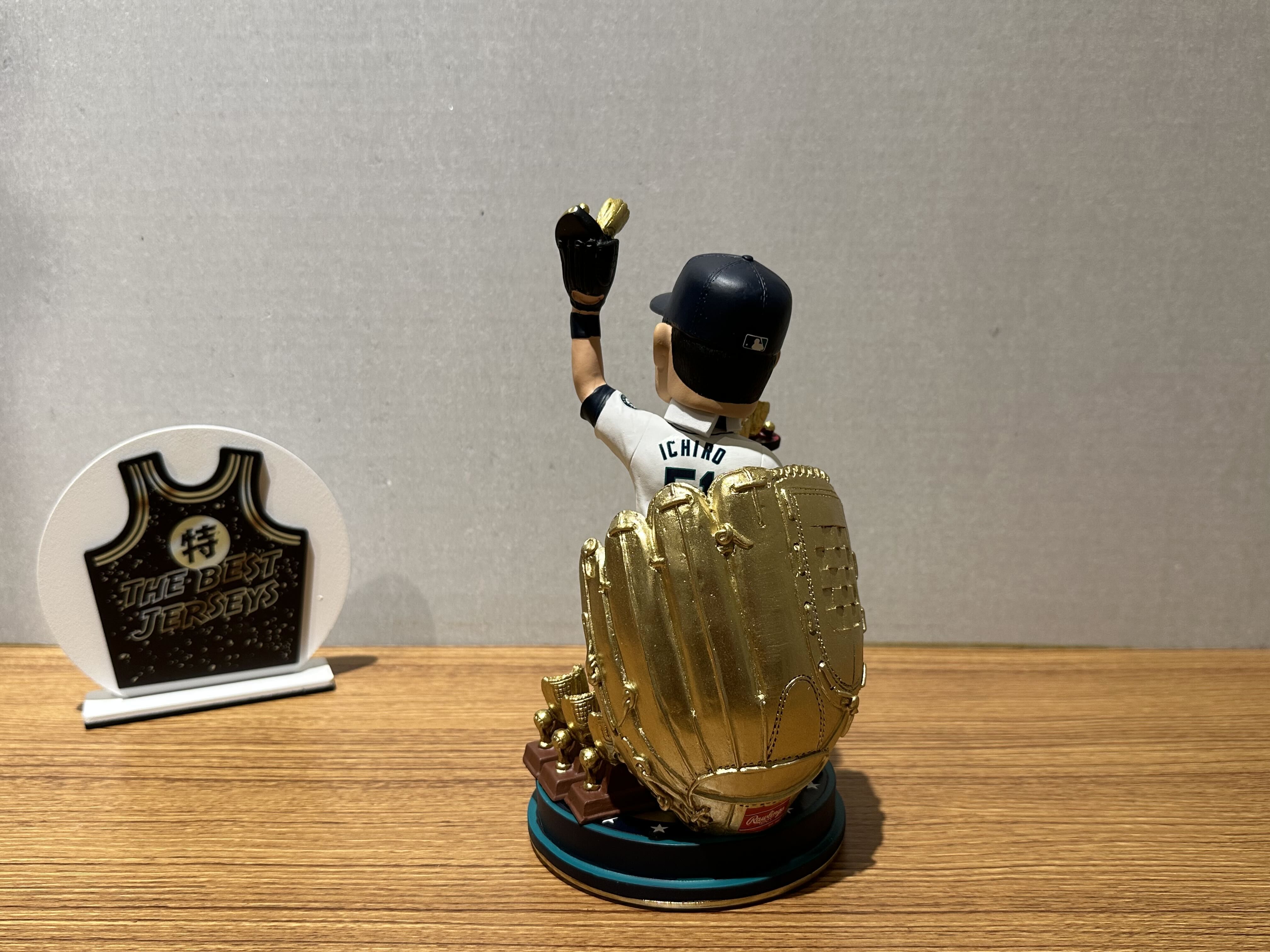 特瑞肥= Ichiro Suzuki 西雅圖水手鈴木一朗金手套公仔Bobblehead 搖頭娃娃