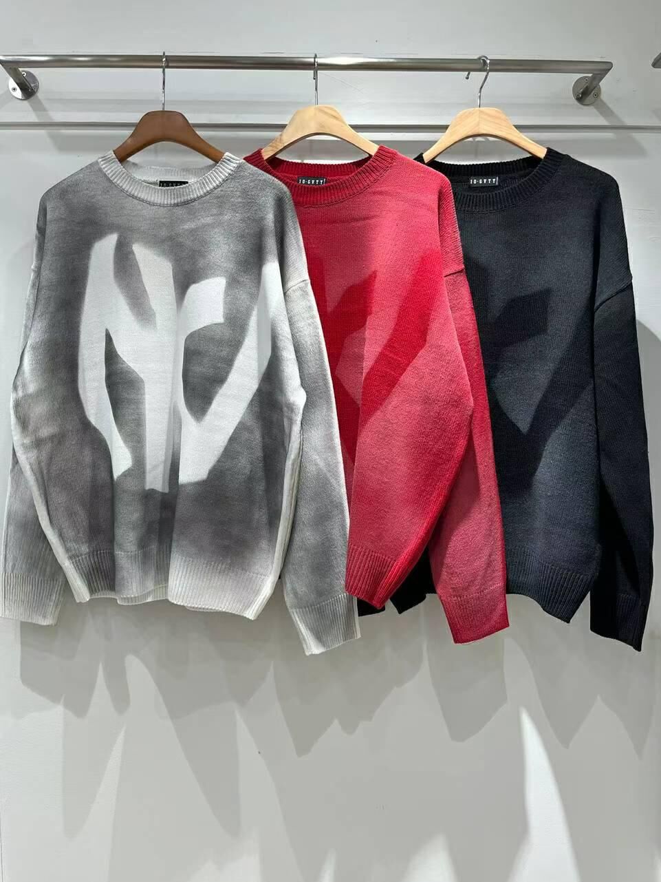 仿污英文字針織衫 10.GVTY-0238T
