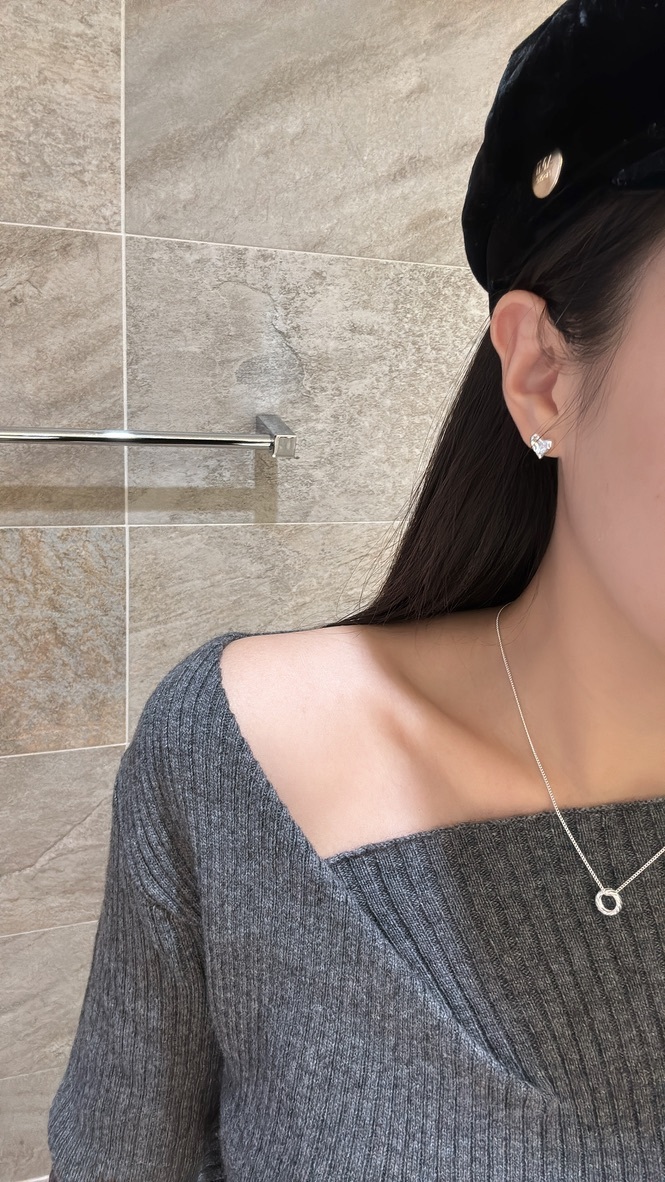 P31 純銀愛心耳環