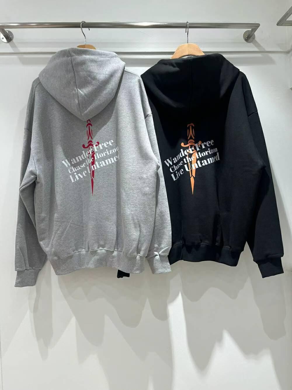 英文字圖案連帽衛衣 10.GVTY-0240T