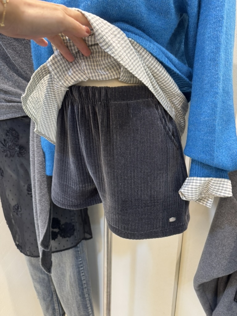 P29 燈芯絨打底短褲(黑/深灰)