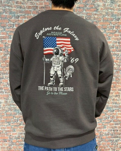 【POWER TO THE PEOPLE】阿波羅太空貓大學TEE