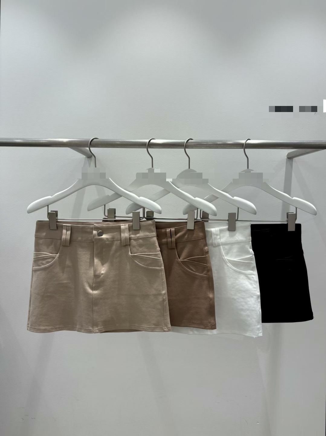 彈性包臀迷你裙(內安全褲)