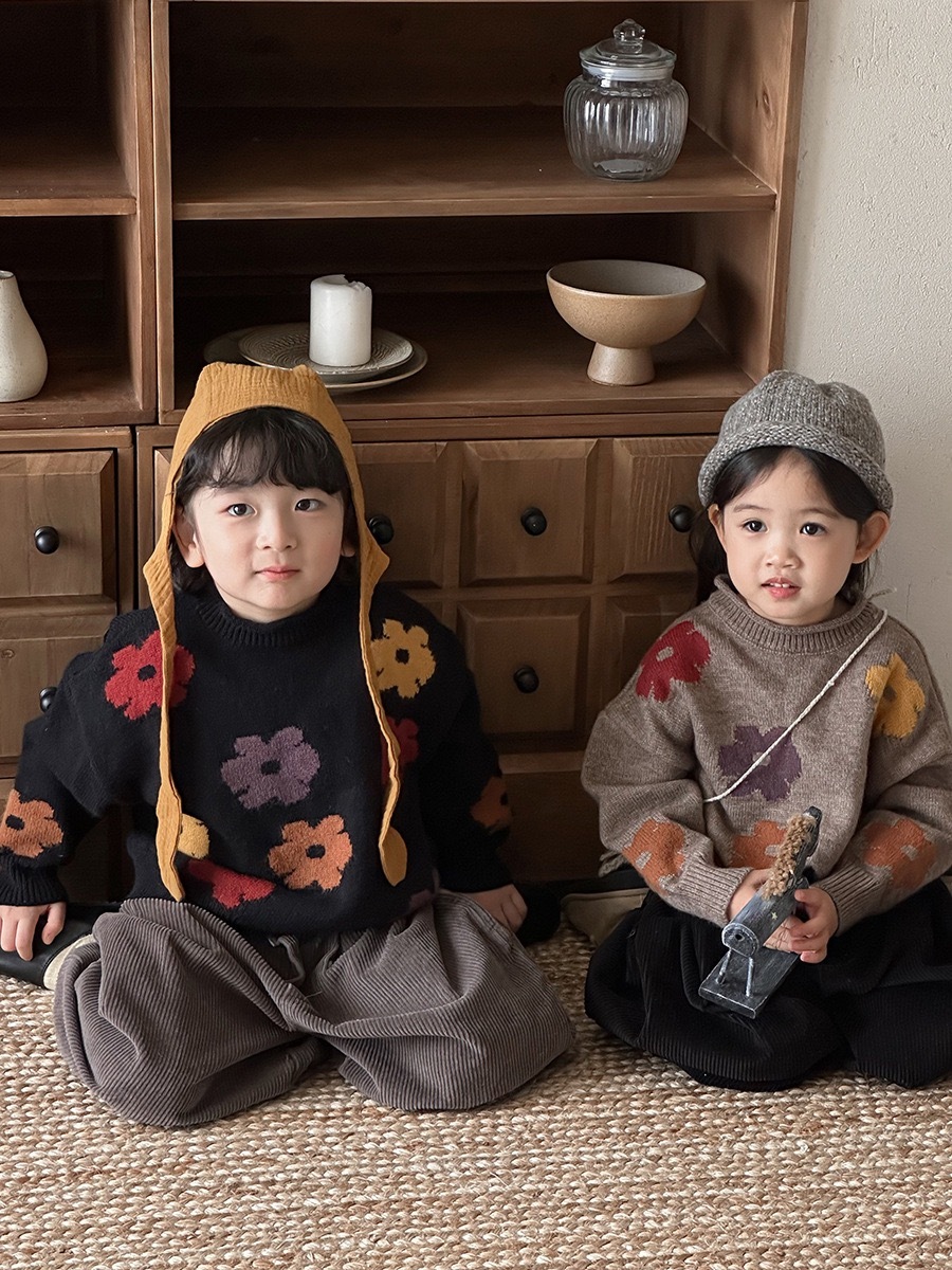 兄弟姐妹一起穿_復古花朵針織上衣