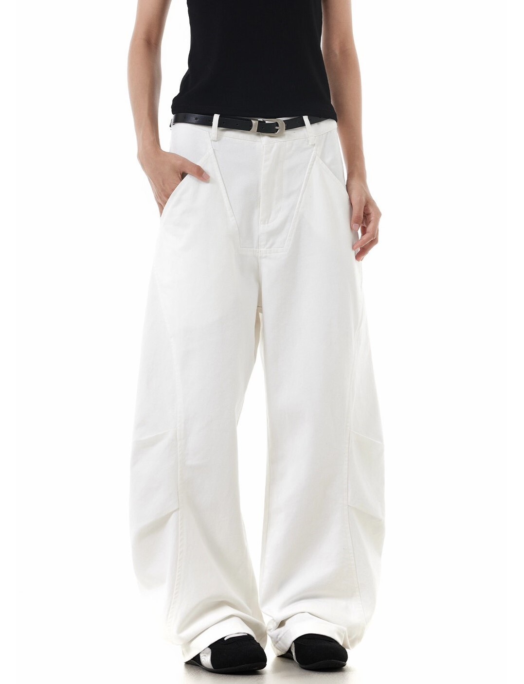 ACR 設計感 純色 斜切線 彎刀 牛仔褲