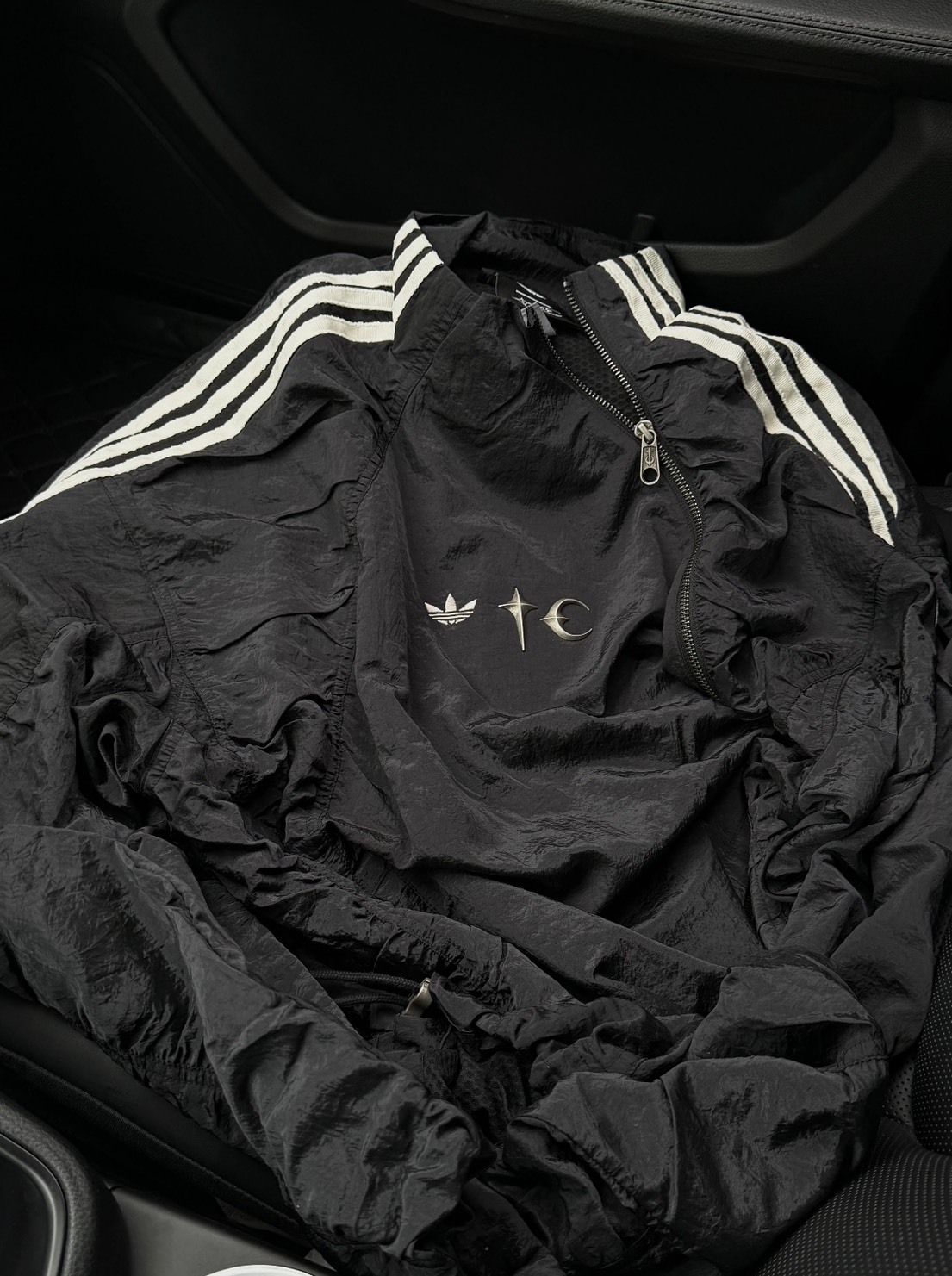 <最強聯名🔥> Adidas Originals x THUG CLUB 聯名款 立領 落肩 風衣外套