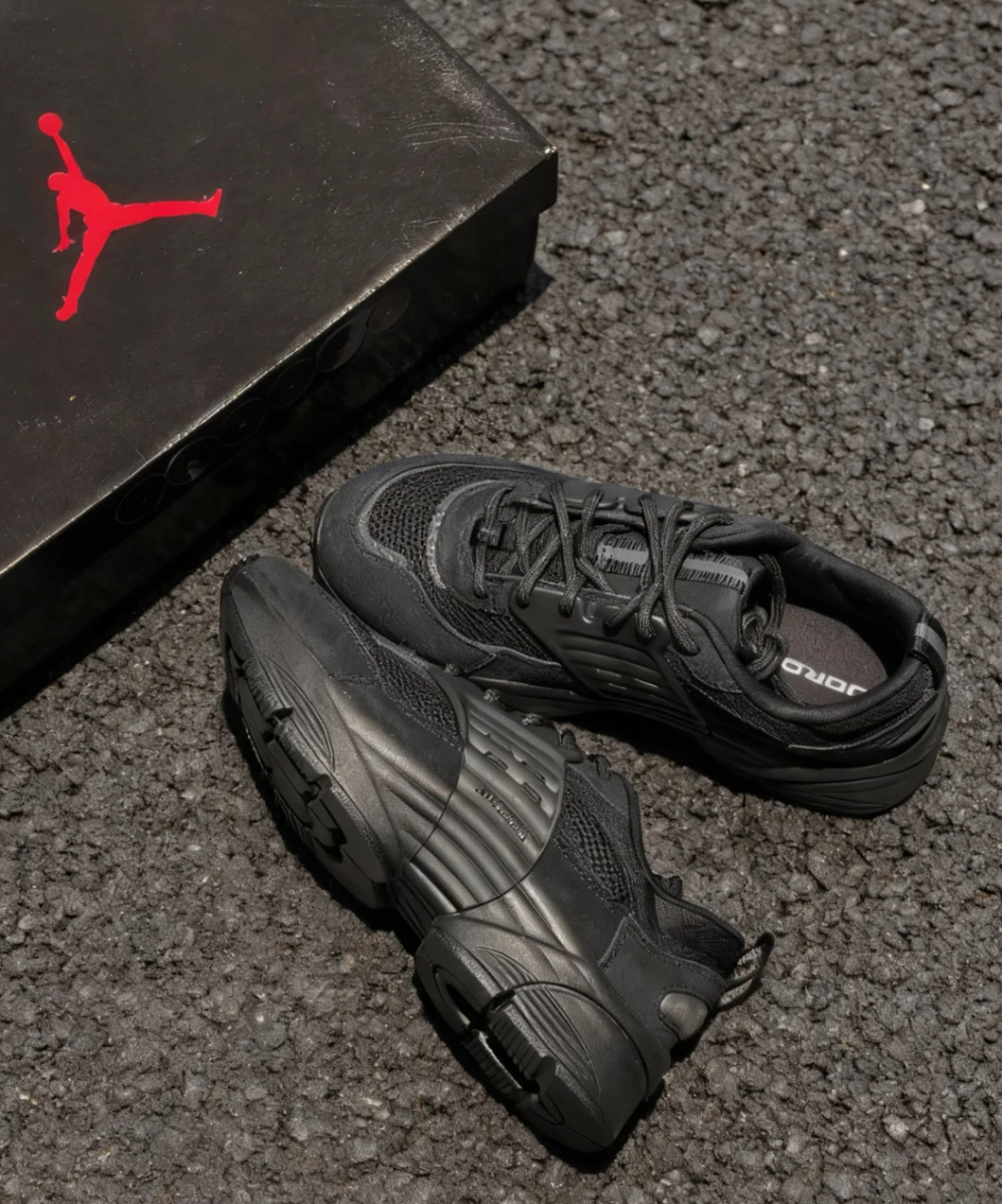 男鞋 NIKE JORDAN TRUNNER O/S 黑色 網眼 麂皮 回彈 喬丹 支撐 運動鞋【IB3722-003】