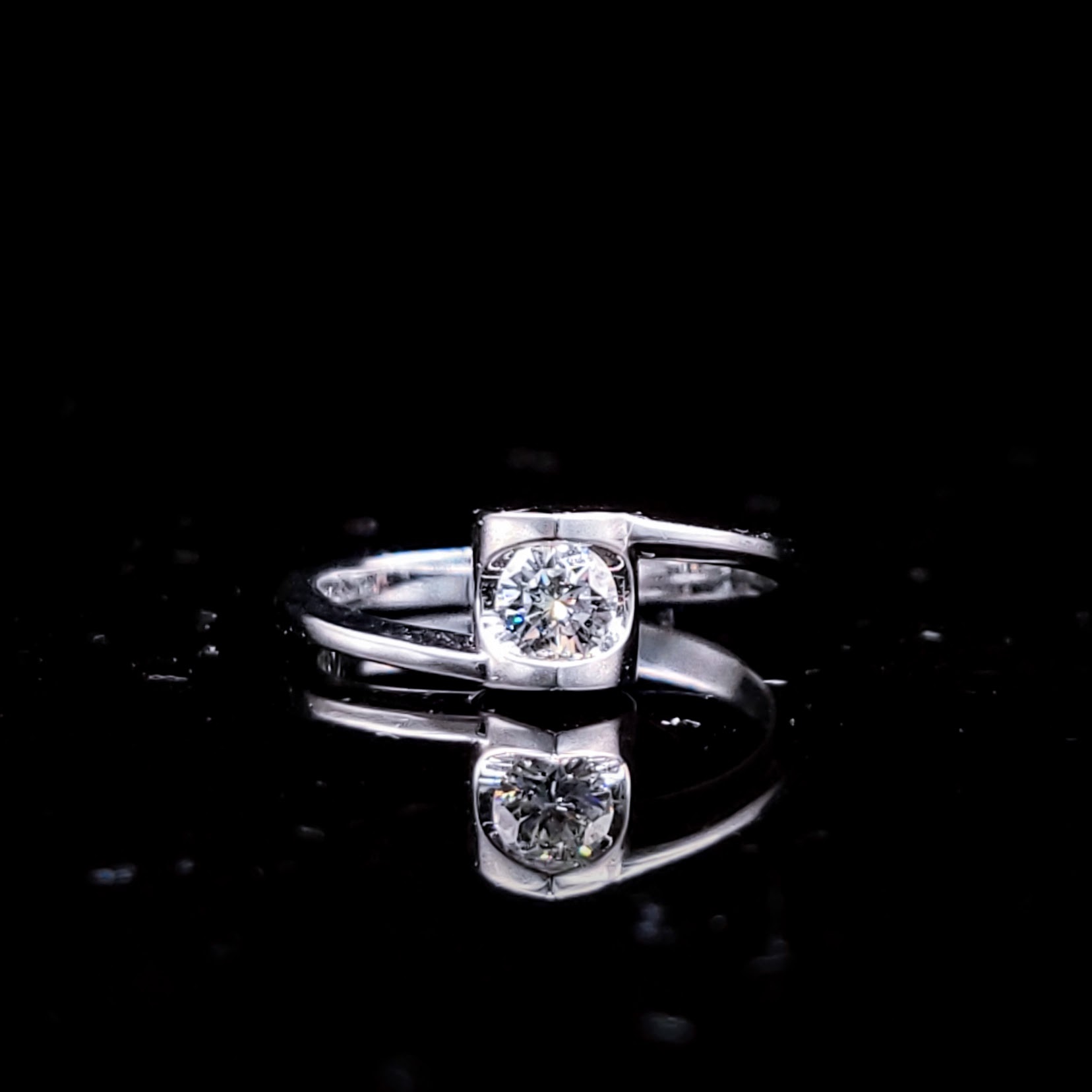 18K White Gold 0.19ct Diamond Ring