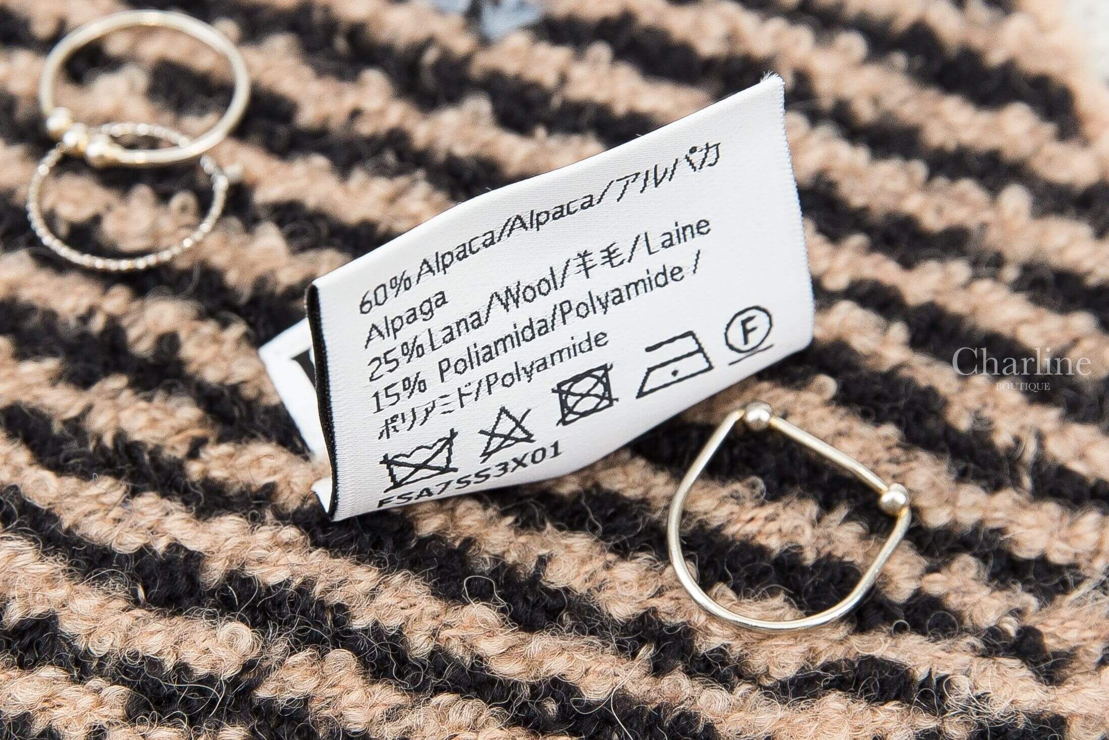 Loewe Scarf In Alpaca And Wool Blend 棕色底淺藍字/灰色底白字黑斜紋羊駝毛混羊毛流蘇圍巾-Charline Boutique 精品代購
