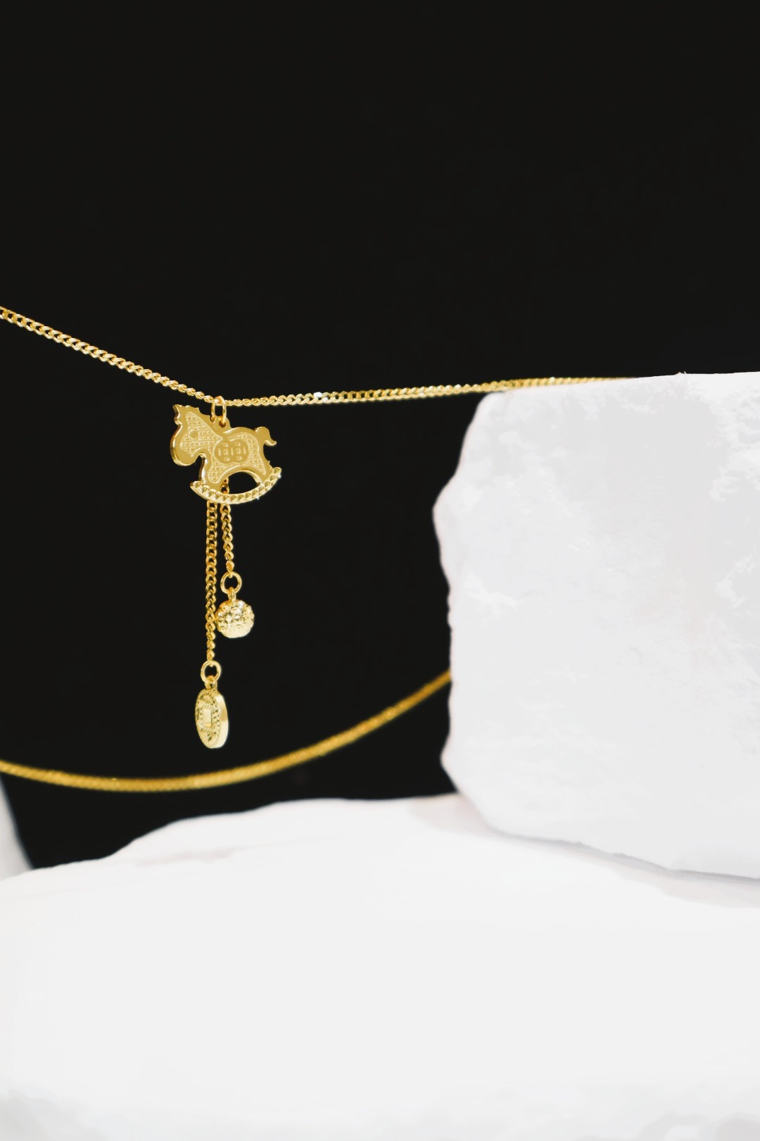 搖搖木馬金項鍊