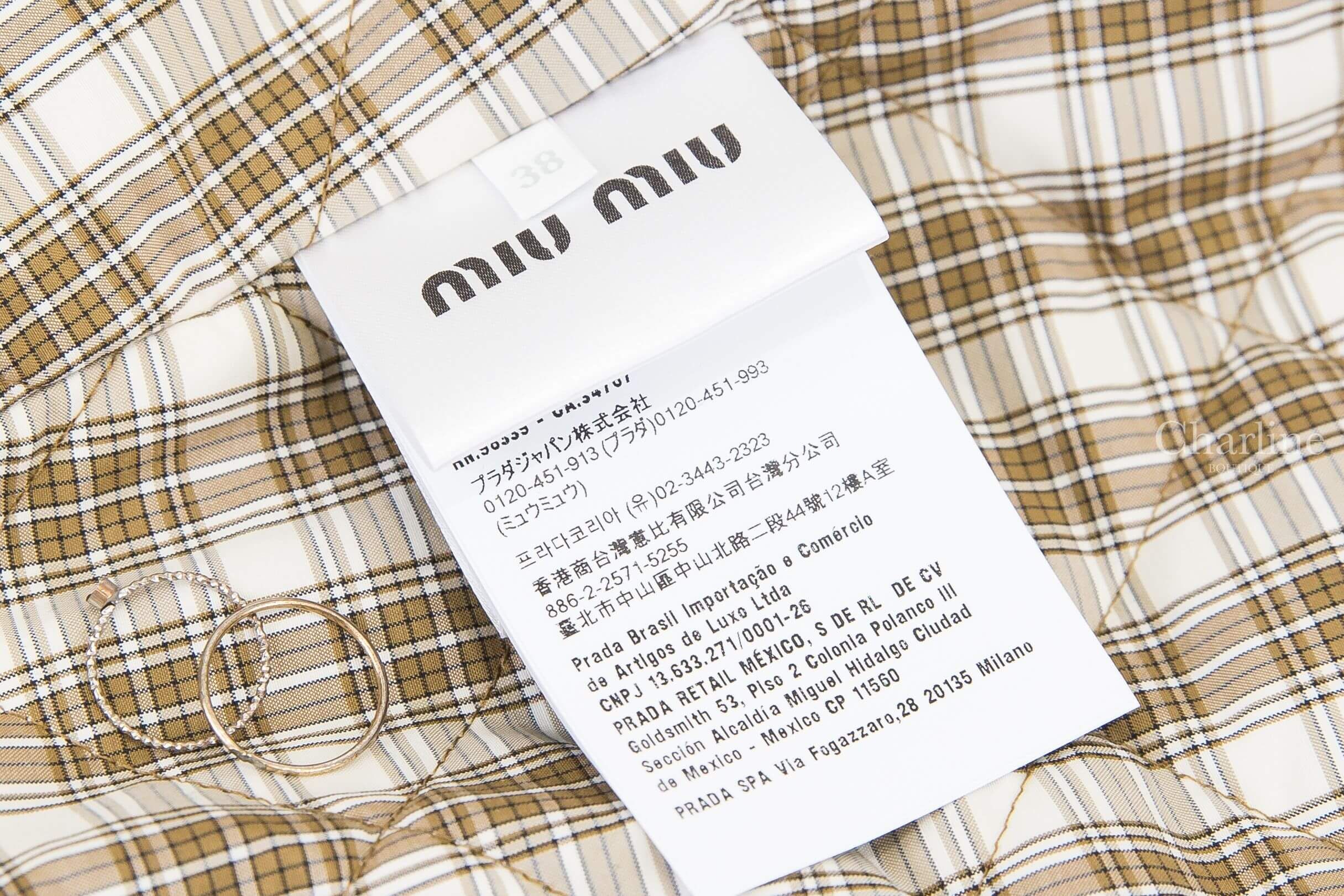 Miu Miu Flocked Denim And Velvet Blouson Jacket 海軍藍植絨丹寧拼咖啡色絲絨翻領刺繡字母金色圓釦棉質牛仔長袖外套-Charline Boutique 精品代購