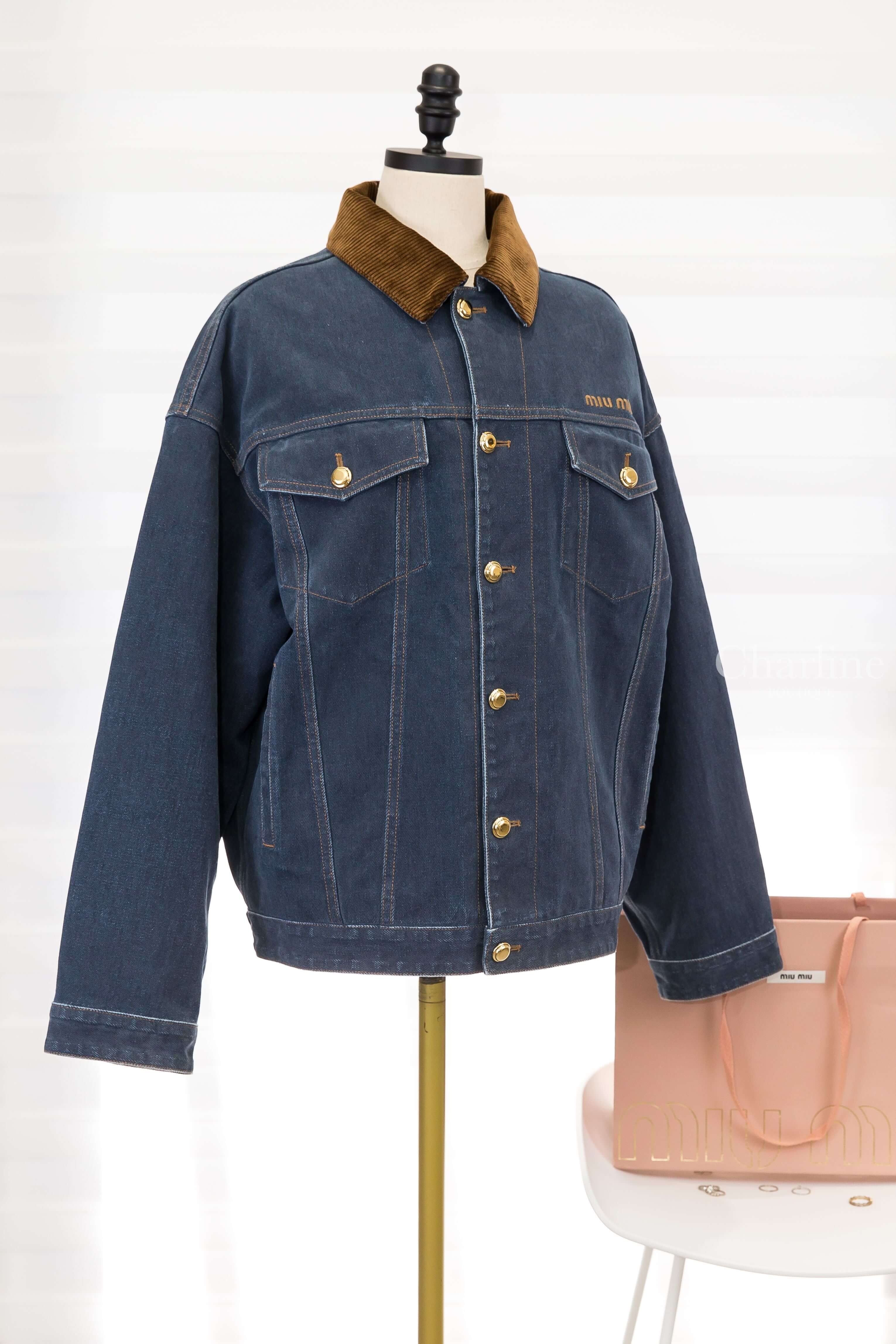 Miu Miu Flocked Denim And Velvet Blouson Jacket 海軍藍植絨丹寧拼咖啡色絲絨翻領刺繡字母金色圓釦棉質牛仔長袖外套-Charline Boutique 精品代購