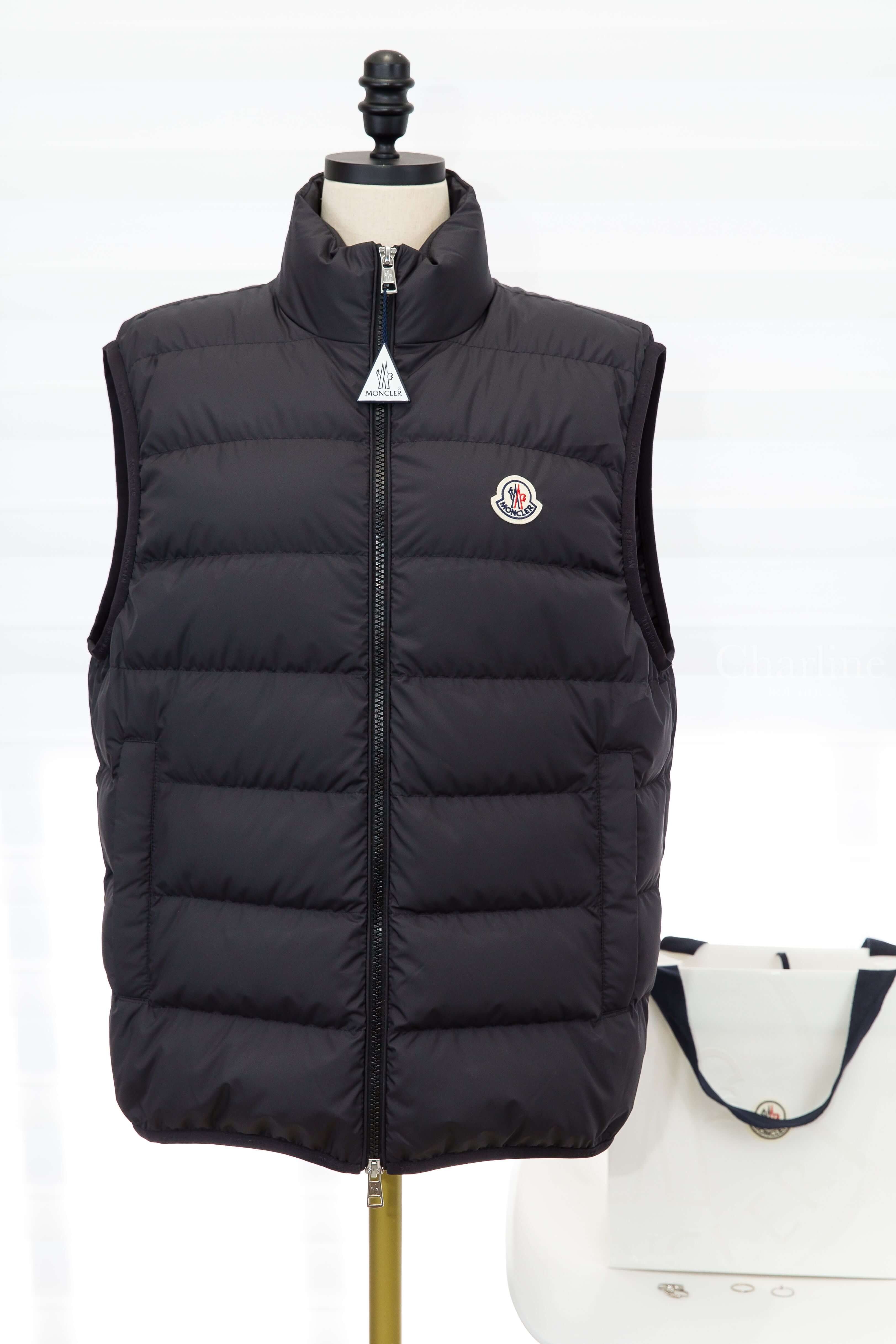 Moncler Contrin Down Gilet 黑色小立領拉鍊式羽絨背心