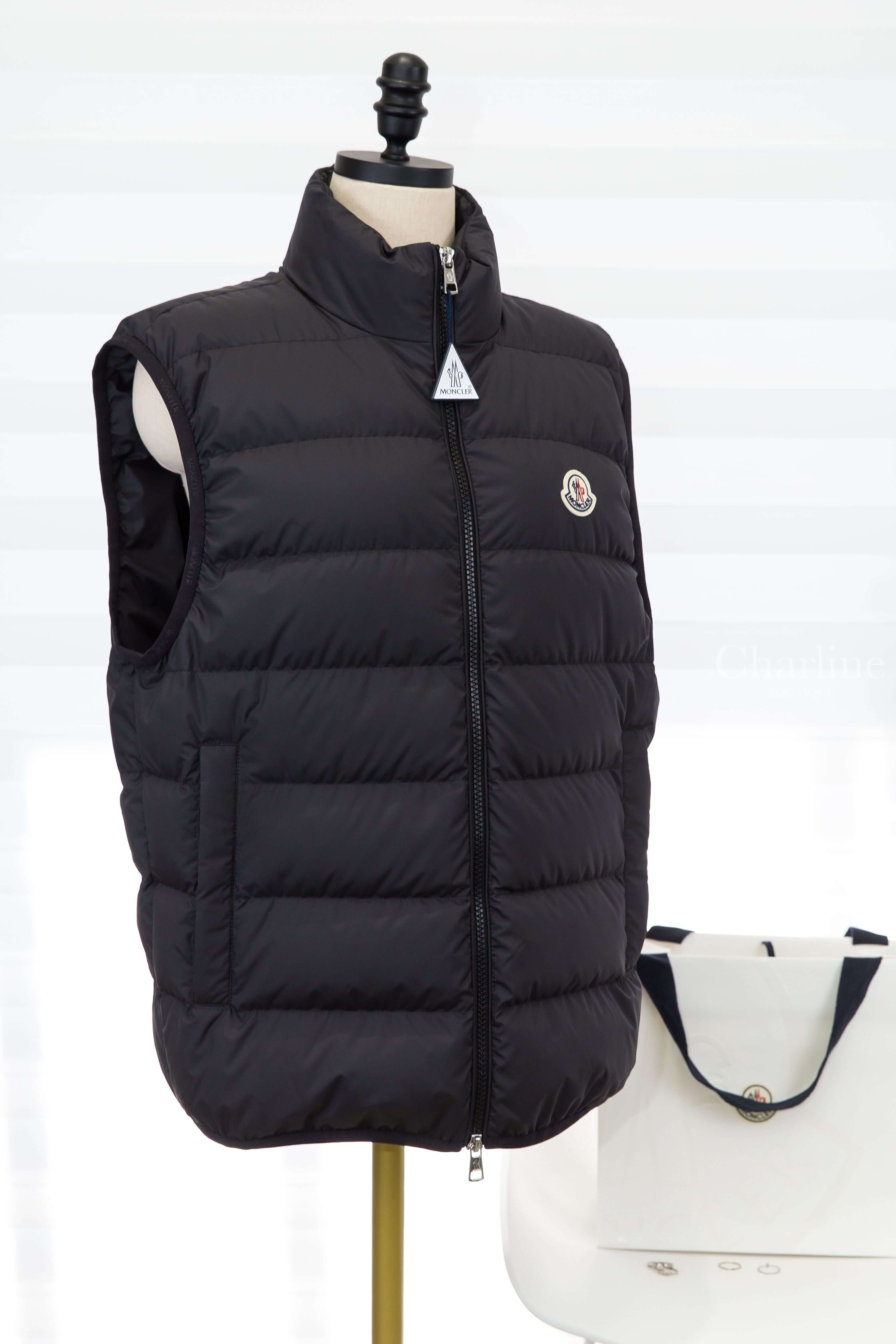 Moncler Contrin Down Gilet 黑色小立領拉鍊式羽絨背心-Charline Boutique 精品代購