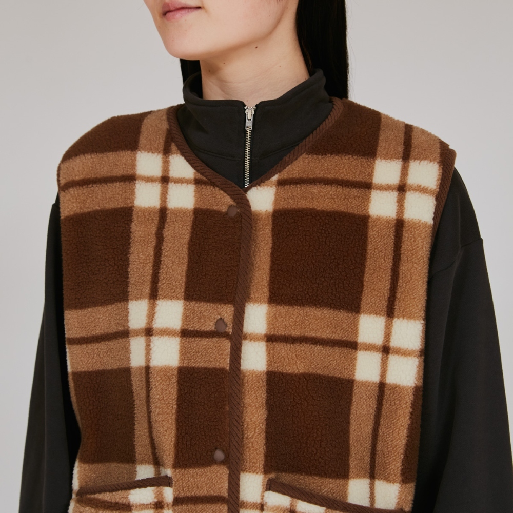 女款-CASUAL 格紋毛絨口袋背心-褐色（CW-C602-860）