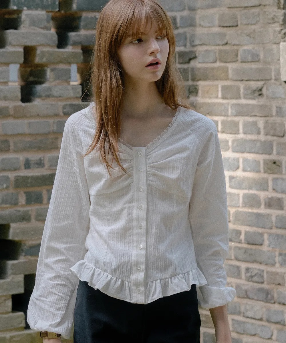 LETTER FROM MOON LAZY FRILL SHIRRING BLOUSE