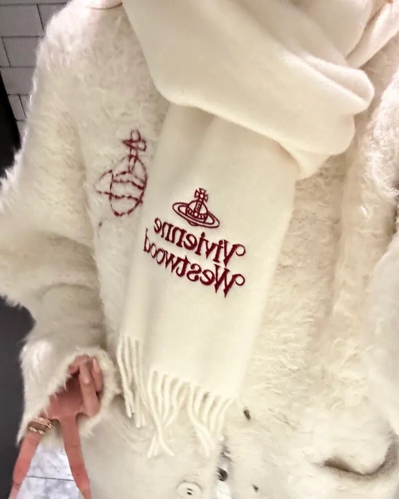 <🎁禮物首選> Vivienne Westwood 西太后 100%羊毛圍巾