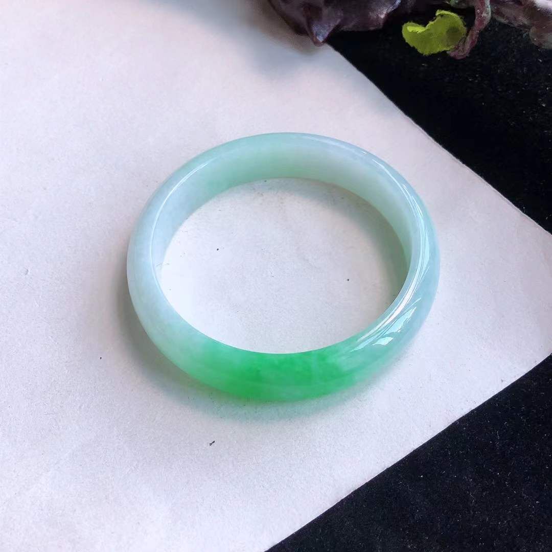 冰糯飄陽綠翡翠正圈手鐲,天然翡翠A玉, 緬甸玉, Jade, Jadeite