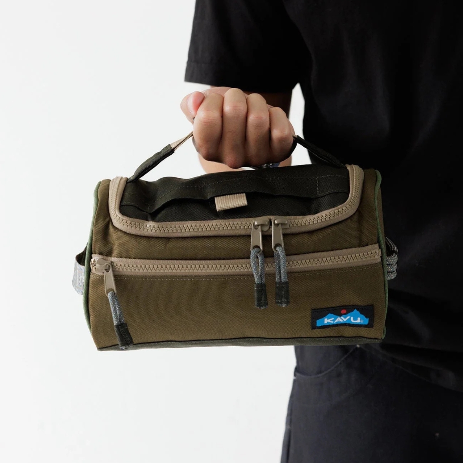 KAVU Supply Kit 多功能盥洗收納包