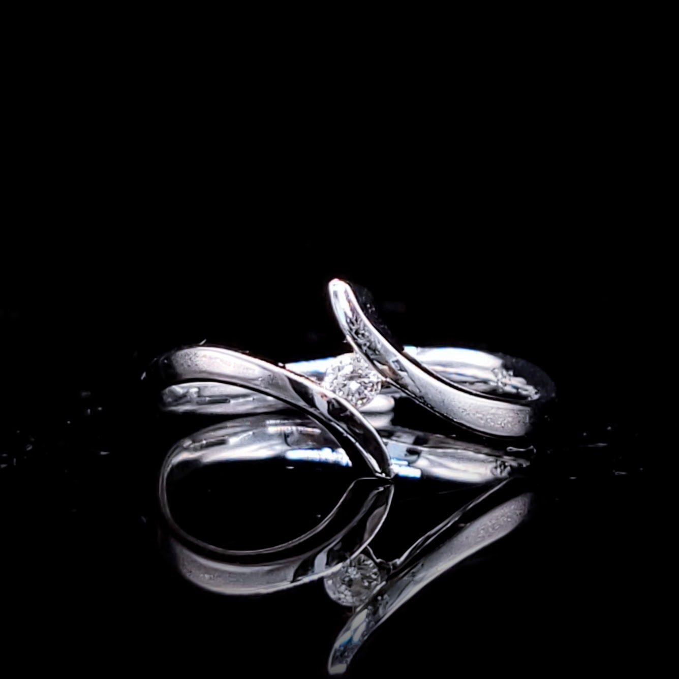 14K White Gold 0.07ct Diamond Ring