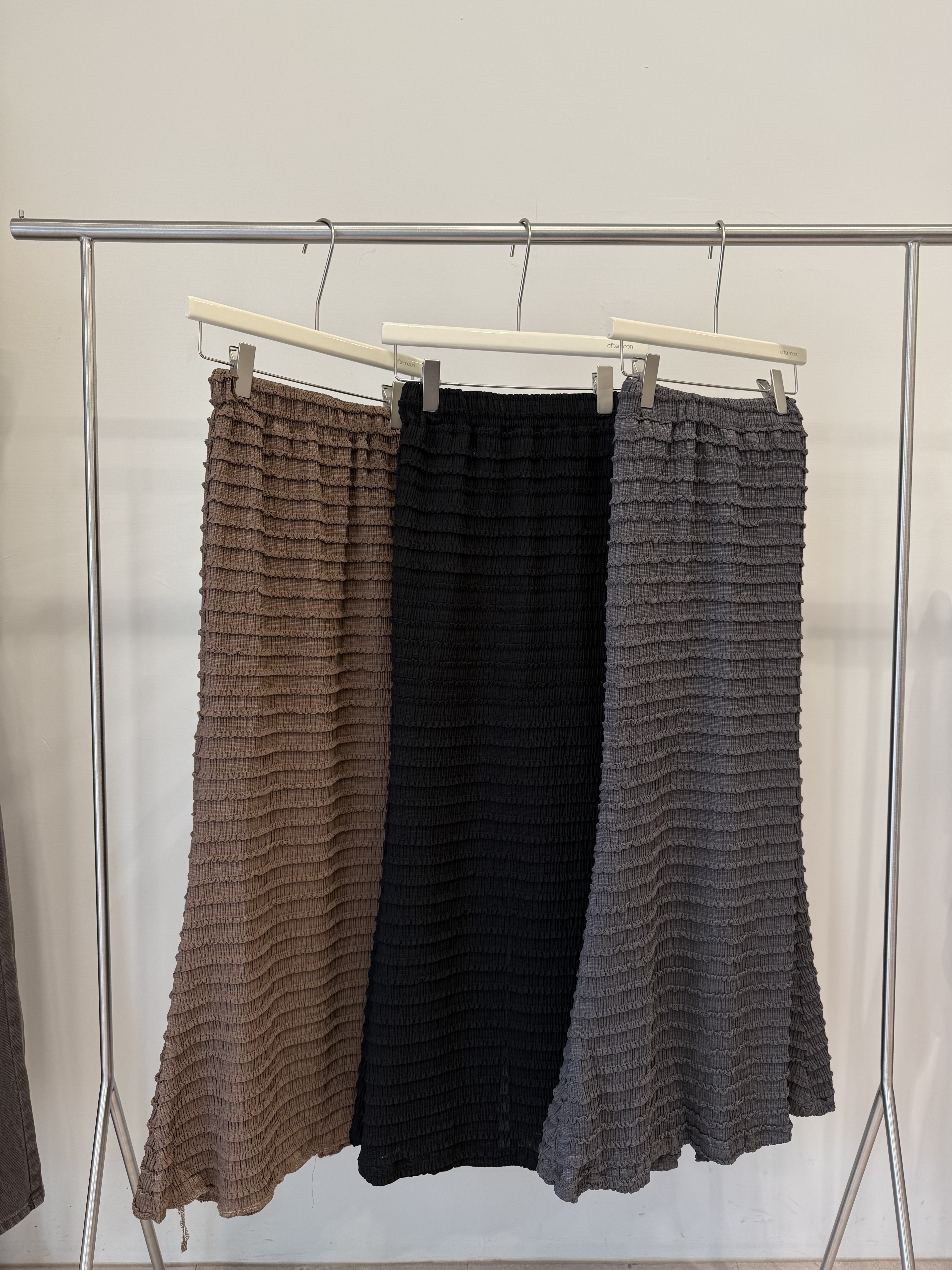 269 波浪壓紋蕾絲魚尾裙