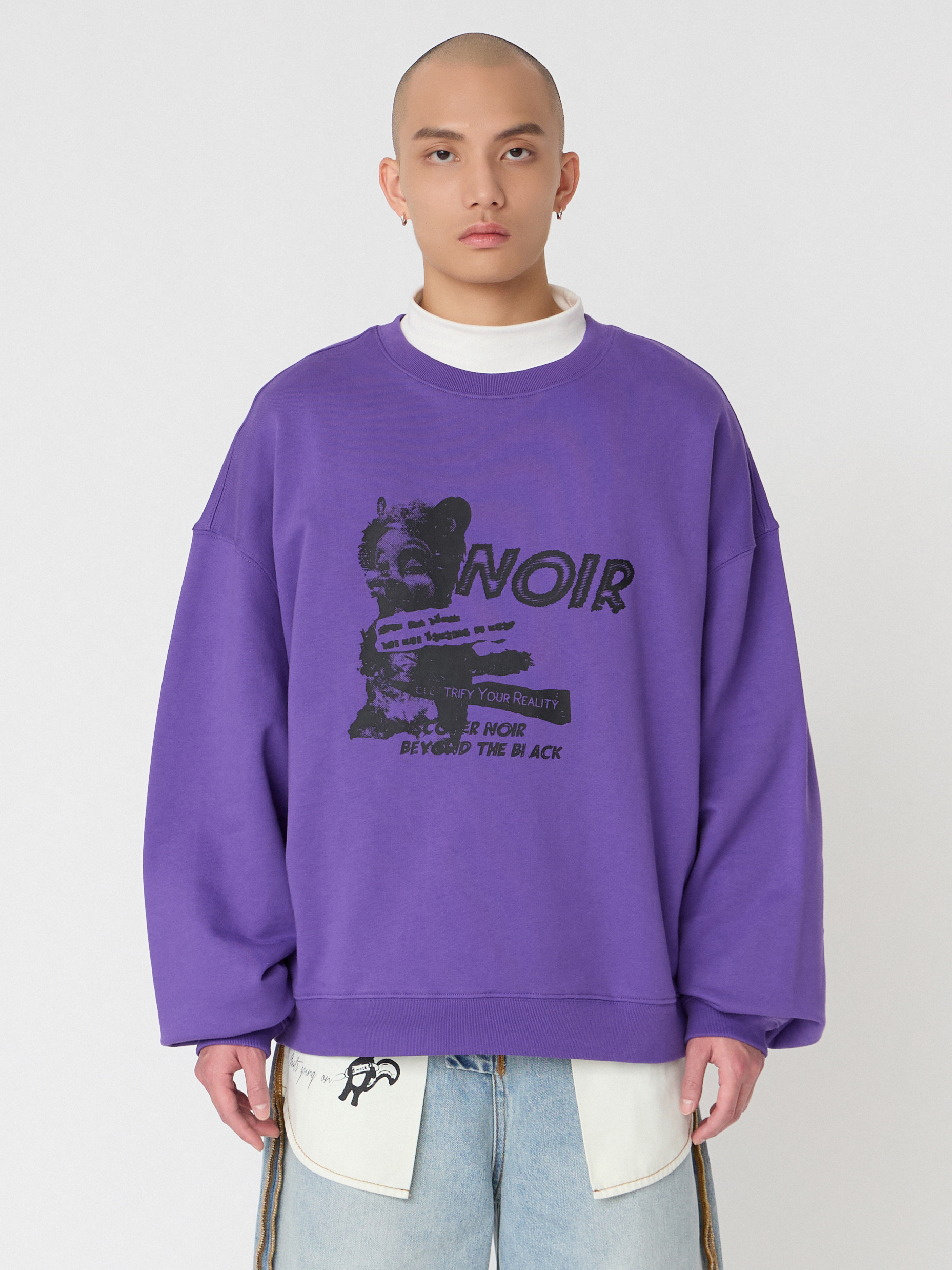 NOIR 怪奇臭娃 BEYOND THE BLACK 大學T