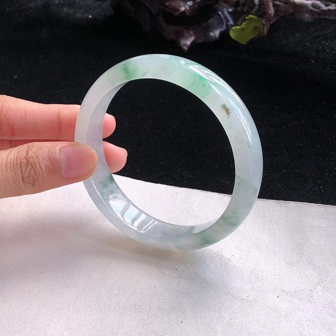 1015266 57.8mm冰糯飄綠翡翠正圈手鐲 (56-58)