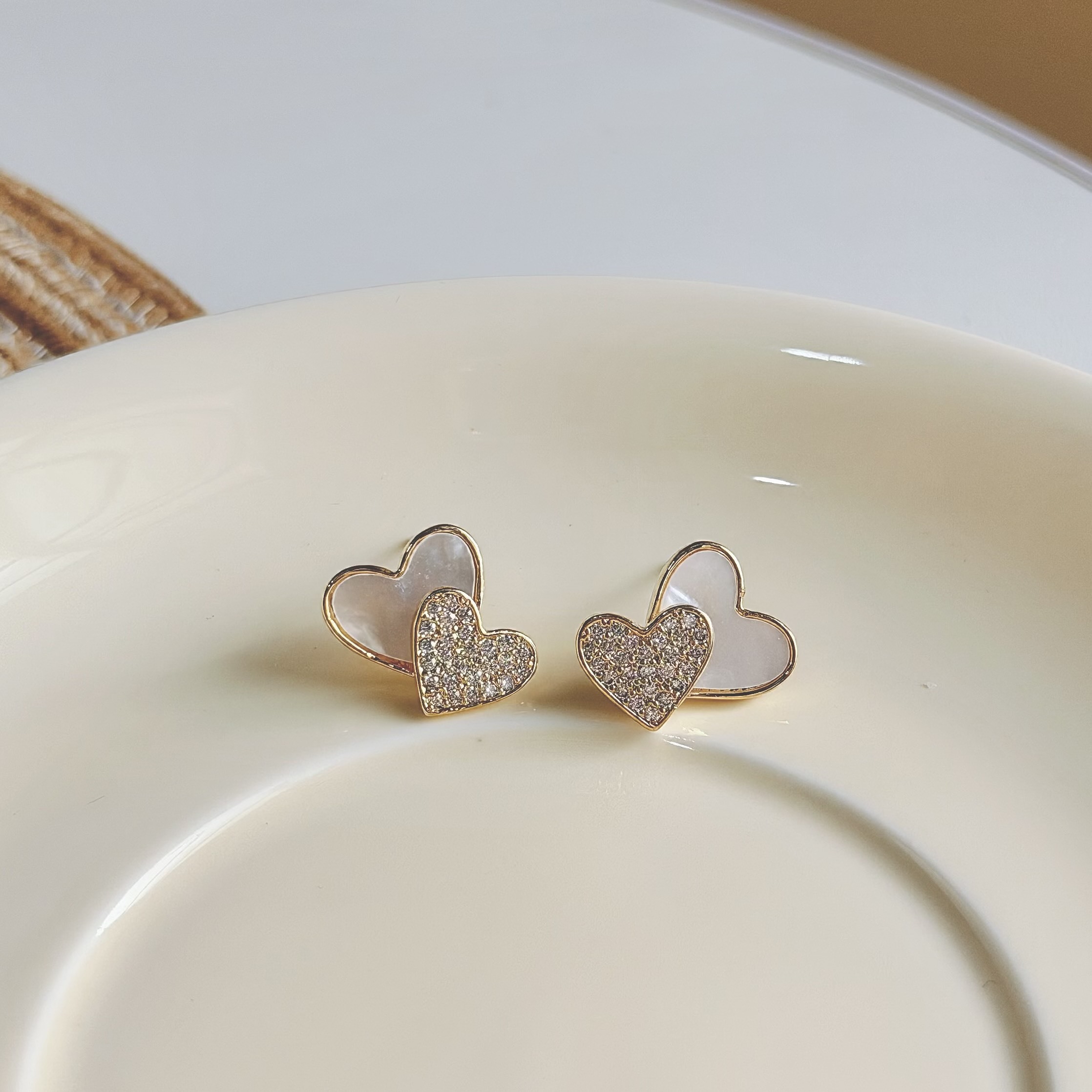 C301貝殼排鑽雙愛心耳針