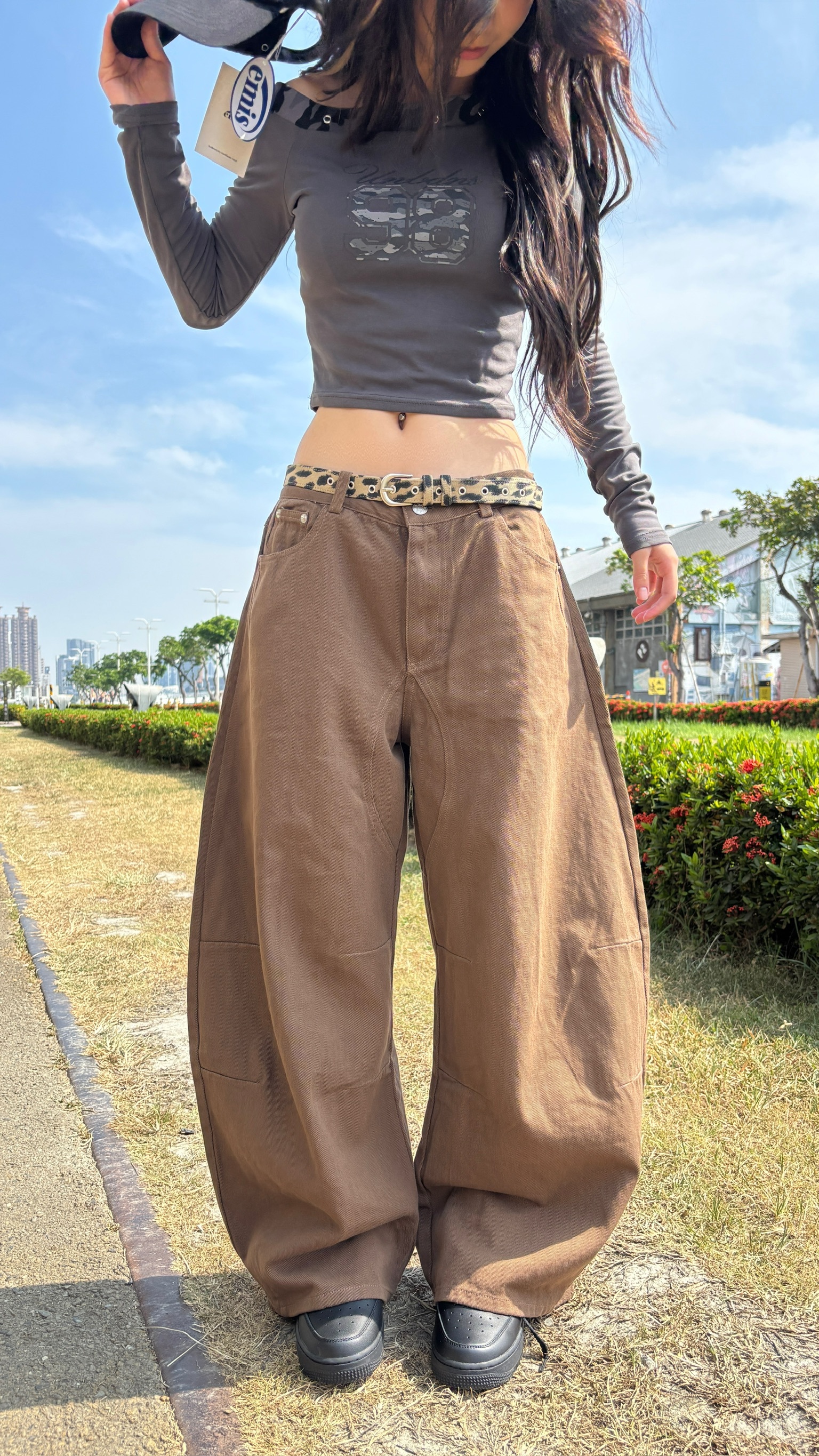 復古水洗工裝彎刀褲 (2colors)