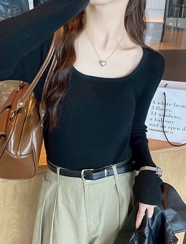 方領坑條針織上衣