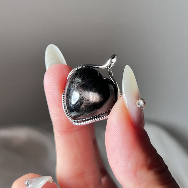 金運石愛心吊墜