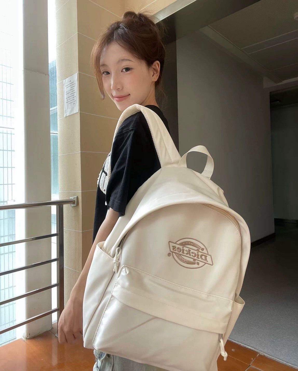 【現貨】Dickies 奶油色系 大容量 刺繡 Logo 後背包