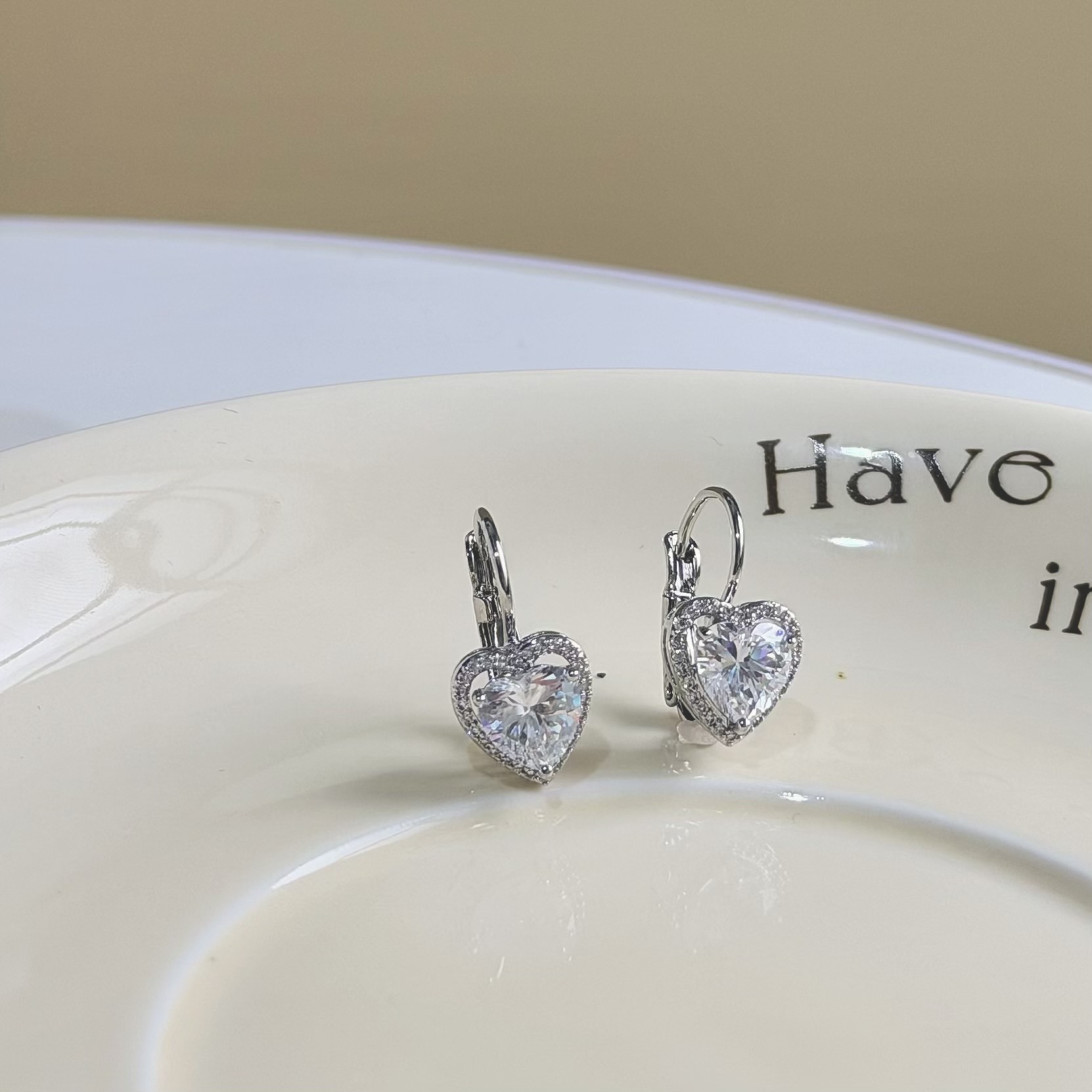 C179鋯石排鑽愛心易扣