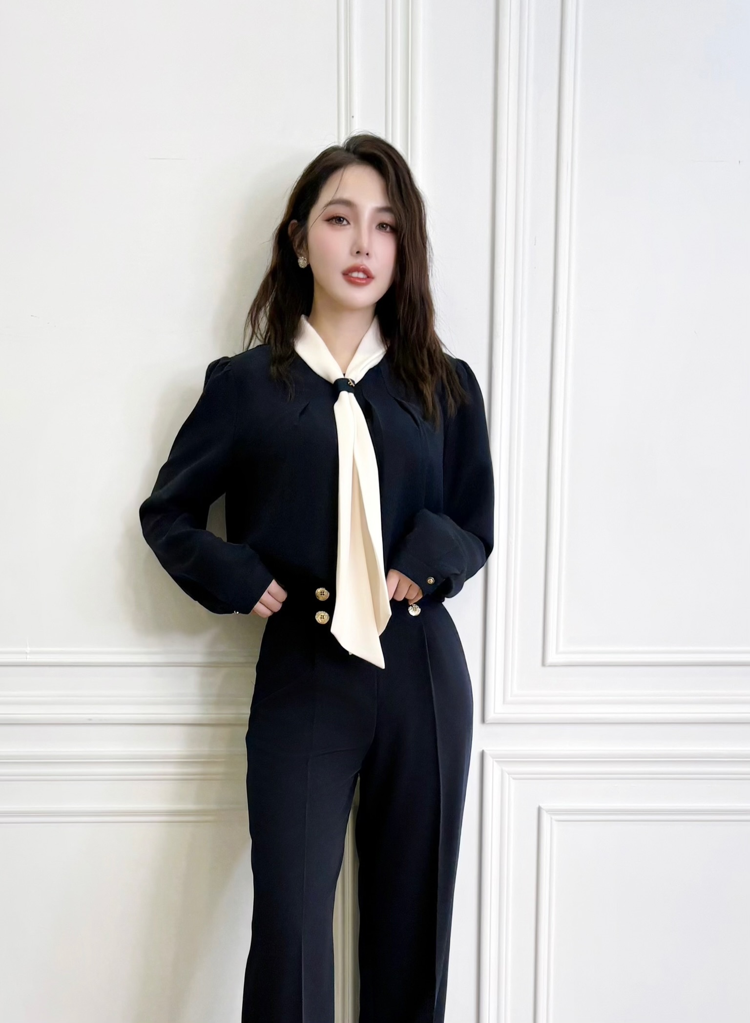 高雅撞色領巾上衣