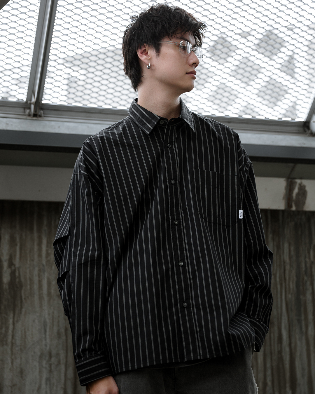 MANIA 休閒條紋長袖襯衫 黑直條 25 A/W Striped Pocket LS Shirt