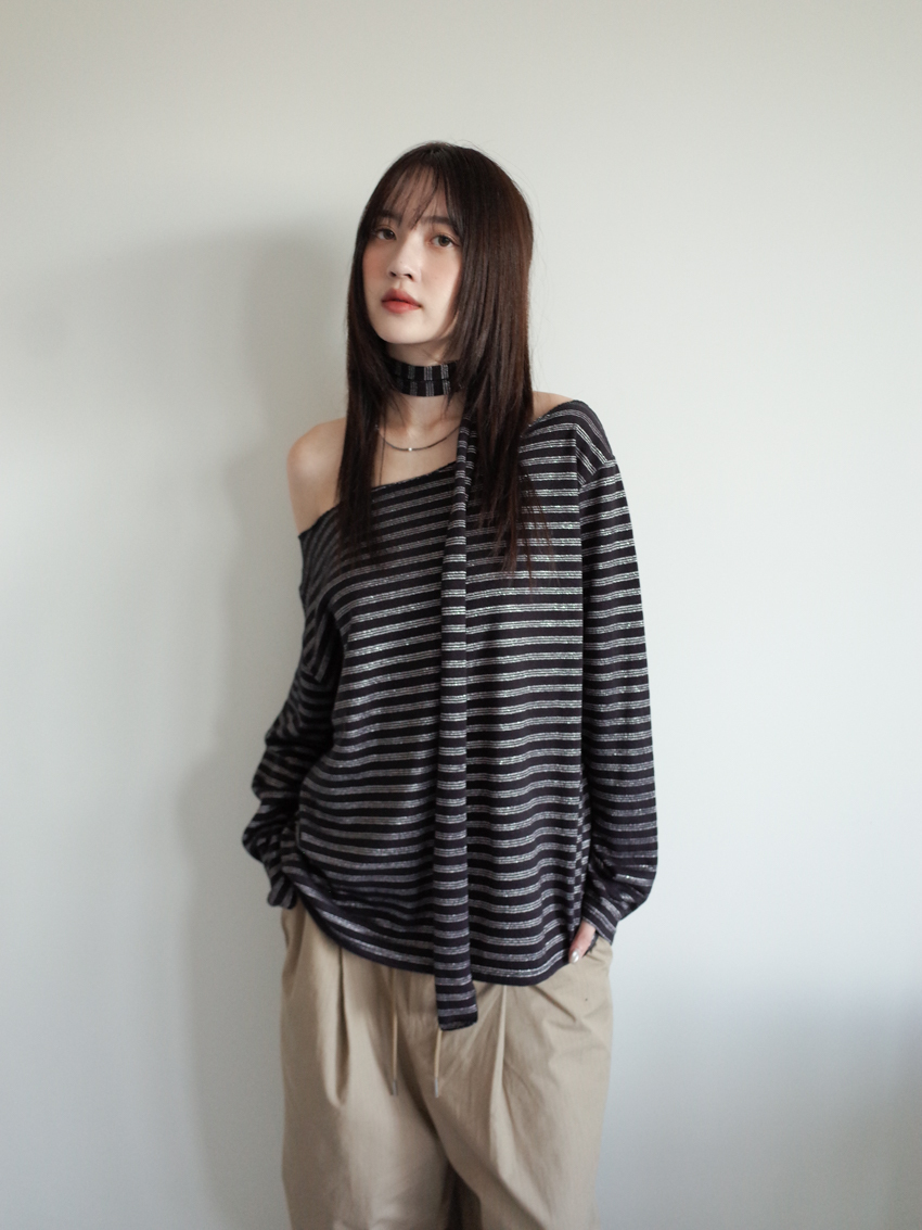silver-stripe wide-neck top with neck scarf