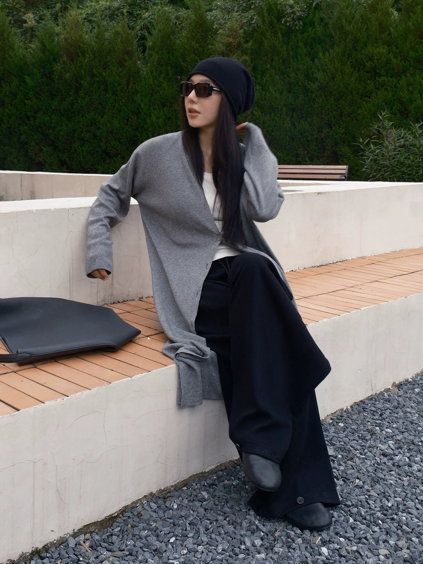 經典黑俐落感綁帶造型落地寬褲-S-L (Elegant & Love)