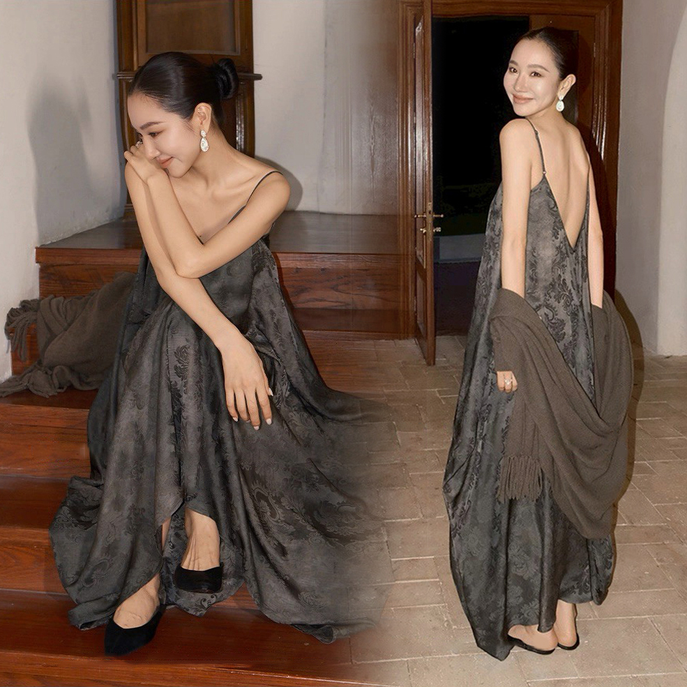 性感美背絲質感花卉圖騰細肩帶長洋裝-S-L (Elegant & Love)