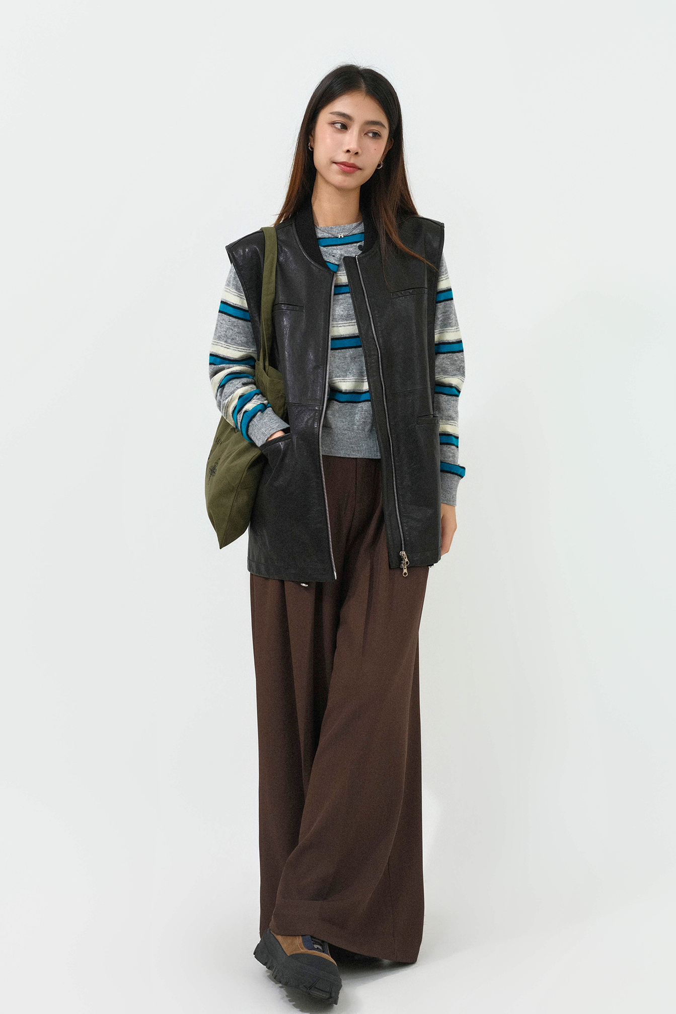 FW25_0148（真皮外套＋針織套裝＋長褲）