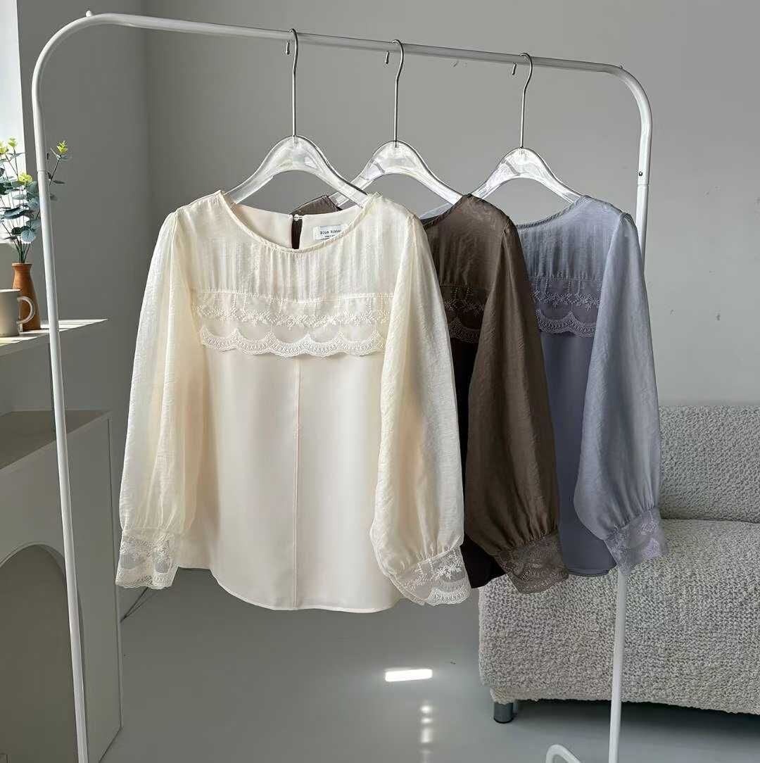 BR5115 圓領皺皺拼蕾絲長袖上衣