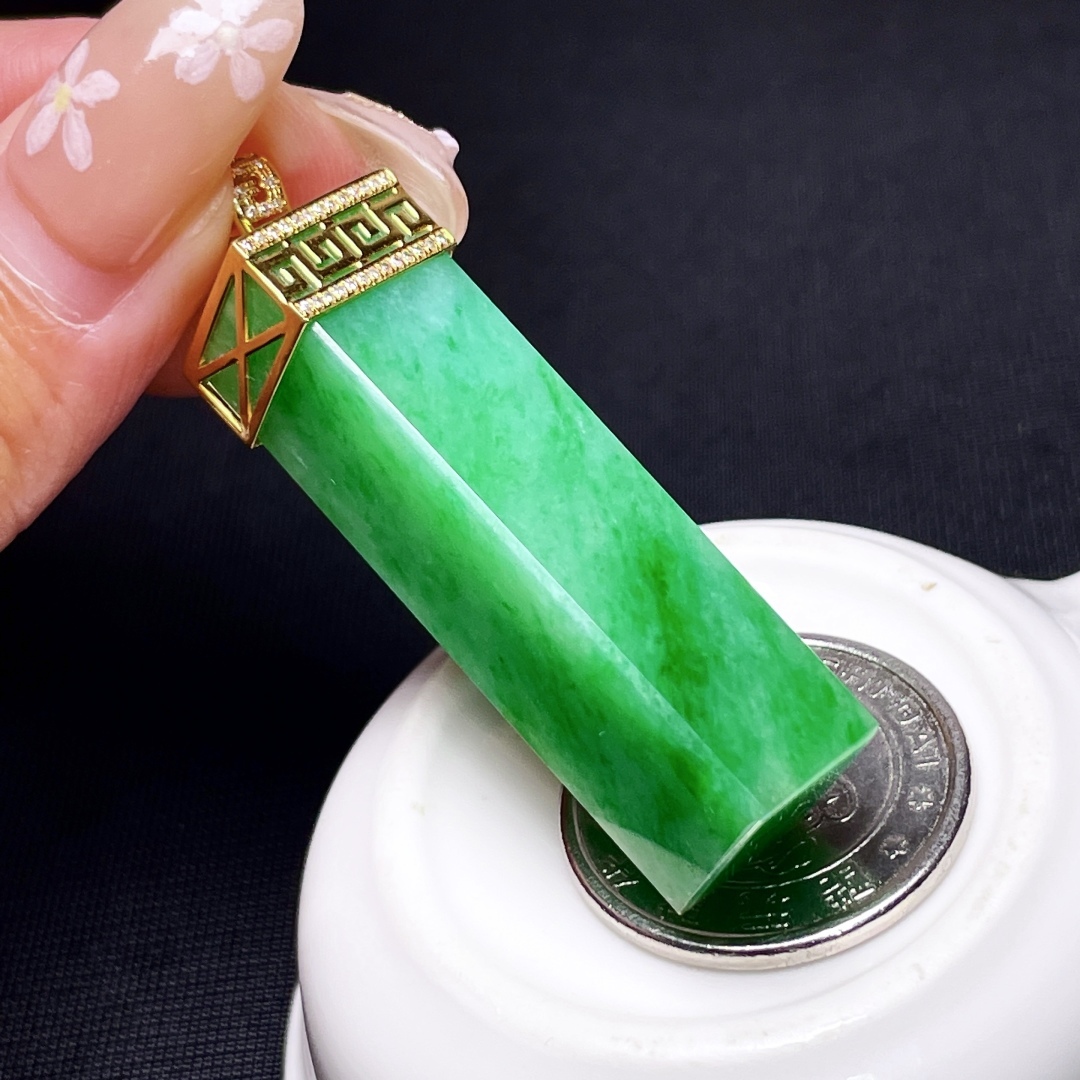 1015444 翡翠無事牌吊墜