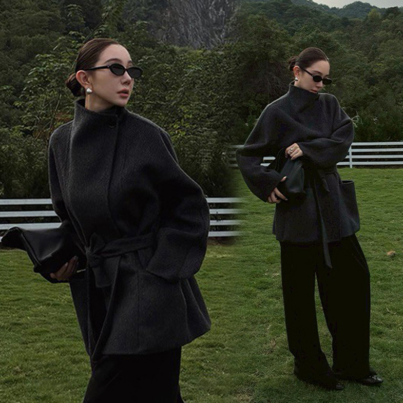 墨灰附綁帶立領羊毛短大衣外套-S-L (Elegant & Love)
