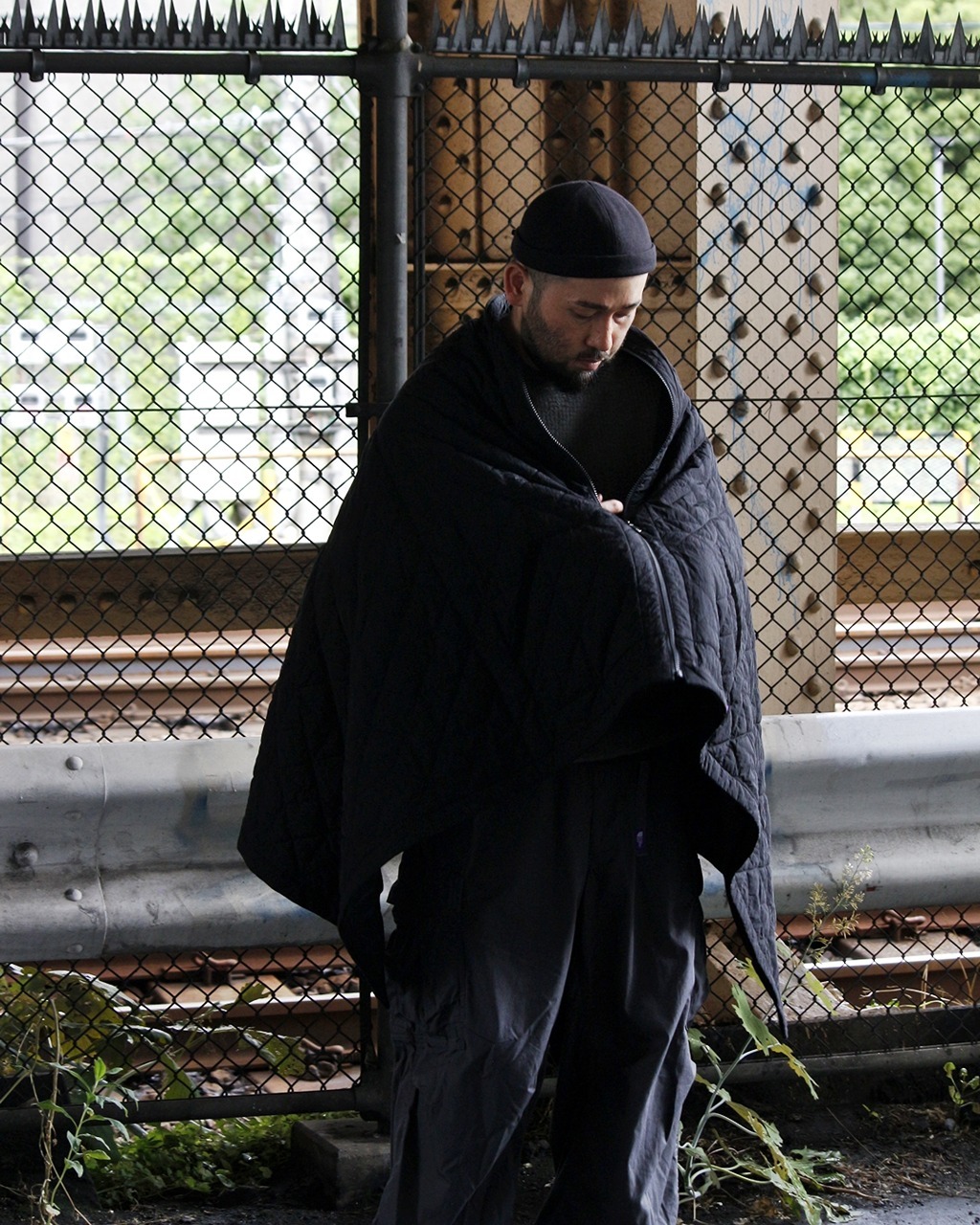 預購┃日本 TNF 紫標 Quilting Field Mountain Cape 保暖 絎縫 菱格 斗篷 披肩