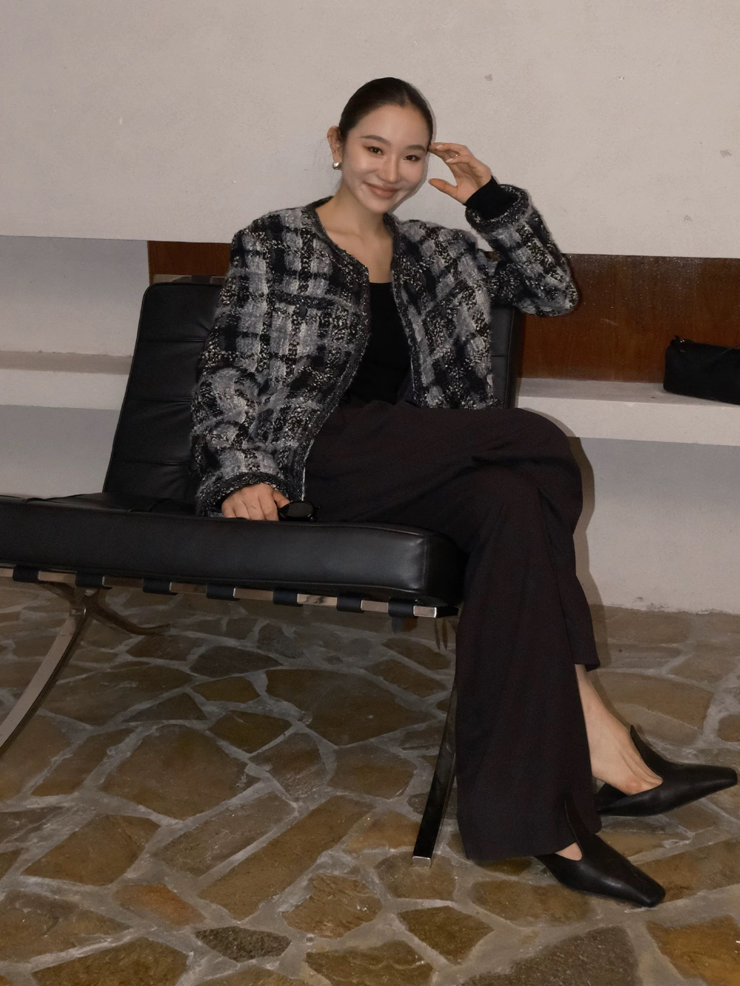 黑灰配色格紋亮片滾邊圓領小香外套-S-L (Elegant & Love)