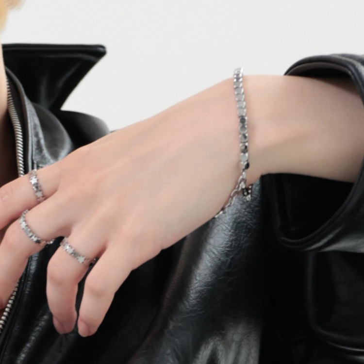 OUS Echo Cubes Bracelet 微光立方手鍊