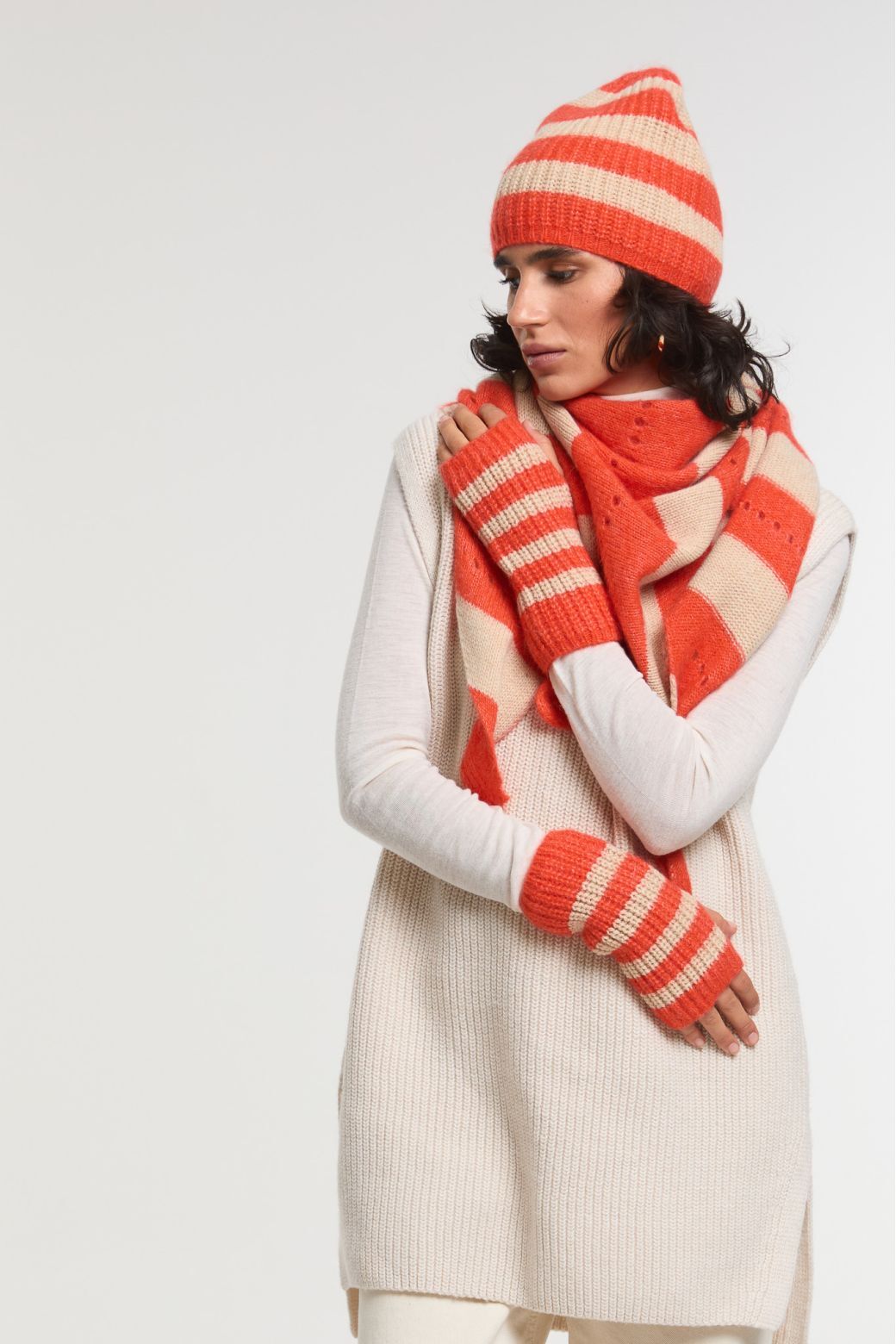 針織三角圍巾＿橘色