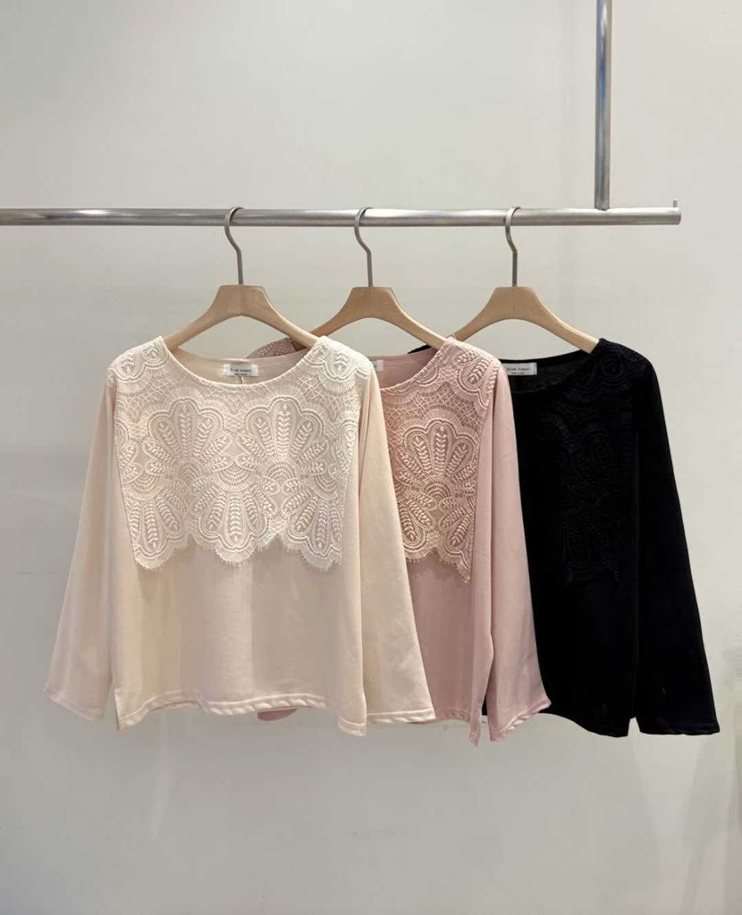 BR5137 精緻花花蕾絲拼接棉質上衣