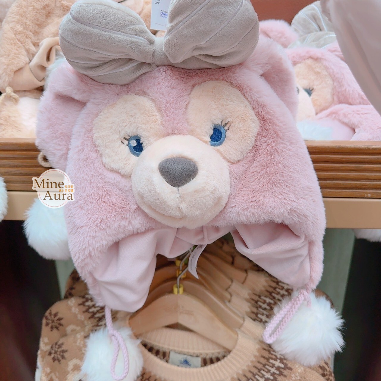 雪莉玫 ShellieMay 大頭造型 絨毛 立體耳朵 毛球綁帶 造型 帽 -香港迪士尼樂園