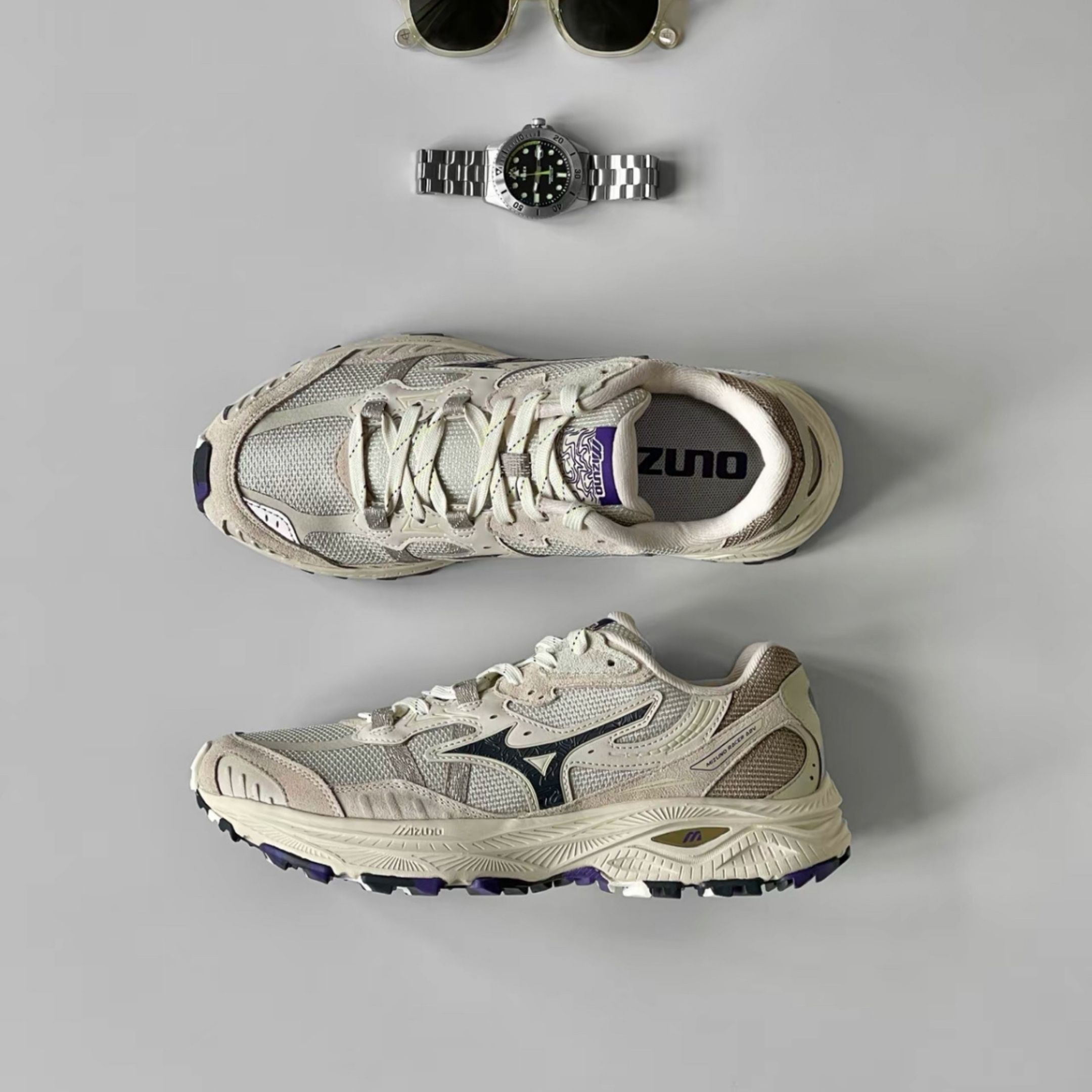 NICEDAY 代購 Mizuno Racer ADV 山系 奶茶 米白 米色 戶外 機能 跑鞋 女鞋 D1GH241206